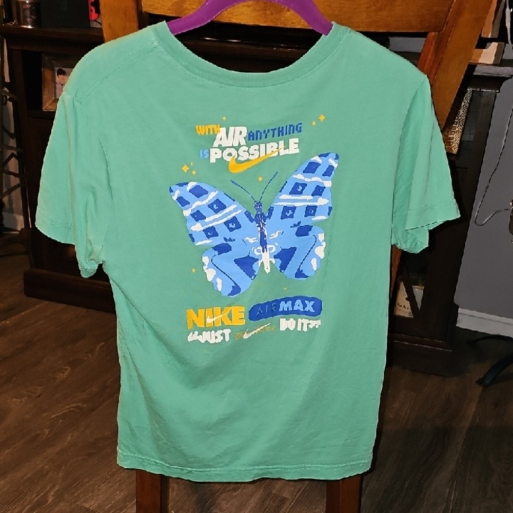 Nike Loose Fit Youth Girls T-shirt Size Medium